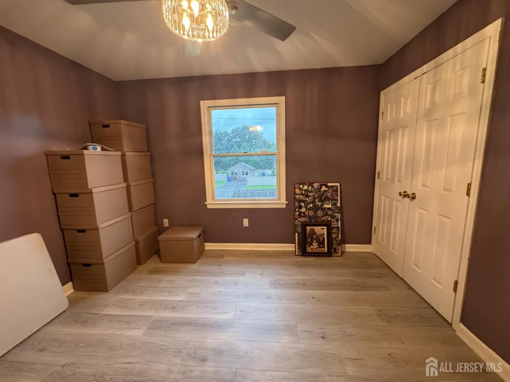 133 Stout Avenue Middlesex, NJ 08846
