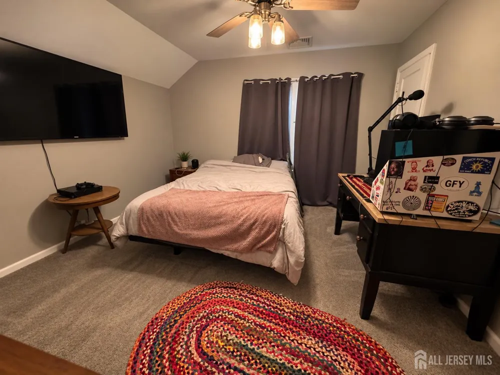 133 Stout Avenue Middlesex, NJ 08846