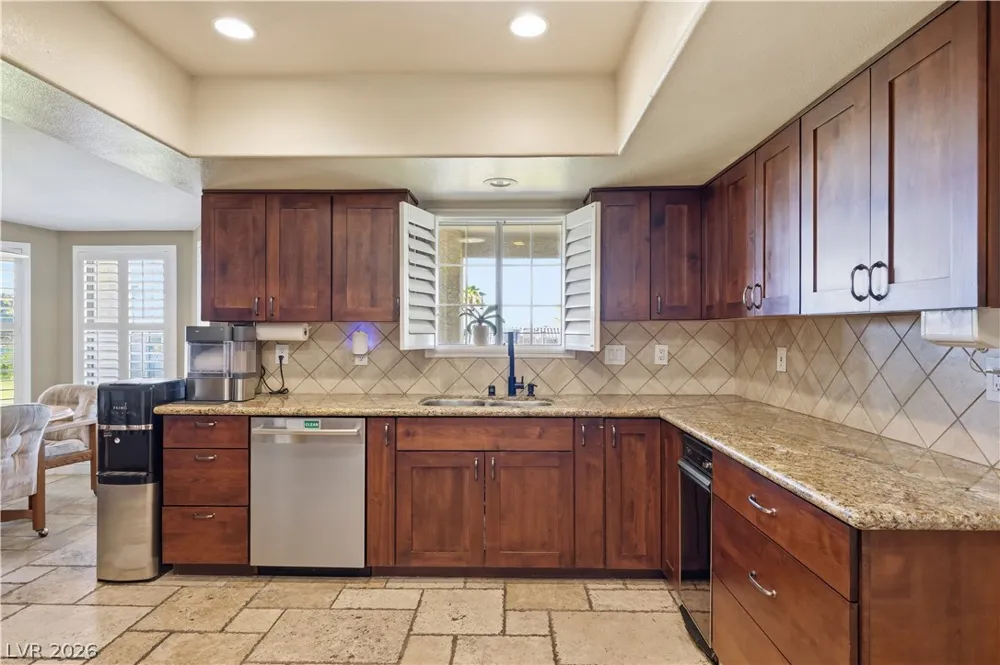 100 E Highland Drive Henderson, NV 89015