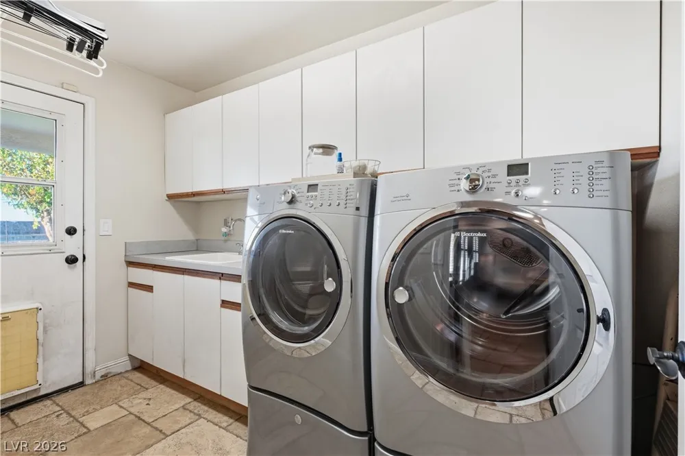 100 E Highland Drive Henderson, NV 89015