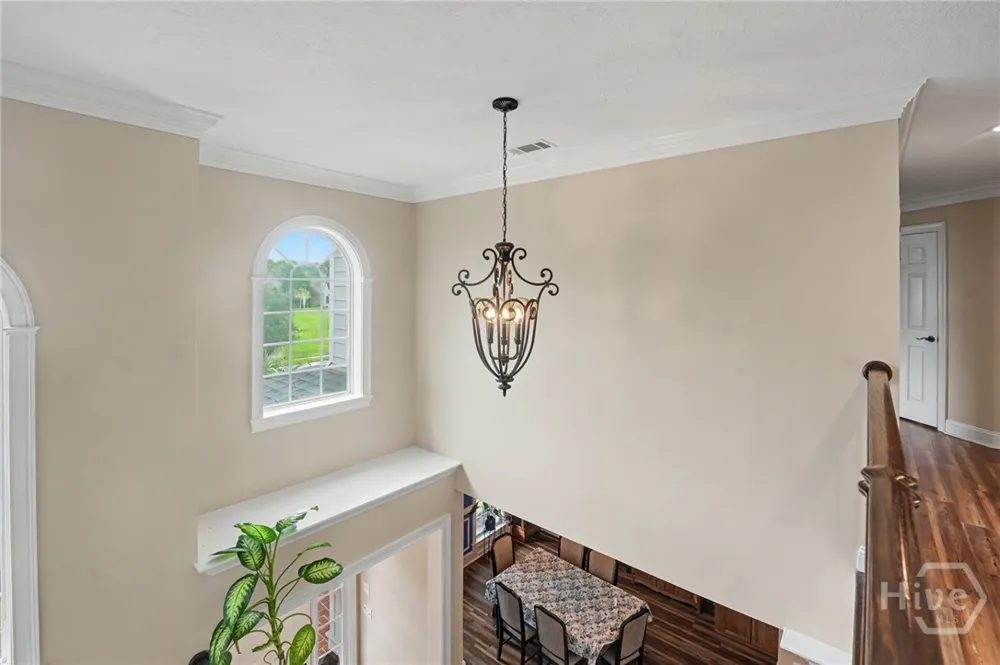 24 Oakcrest Drive E Savannah, GA 31405