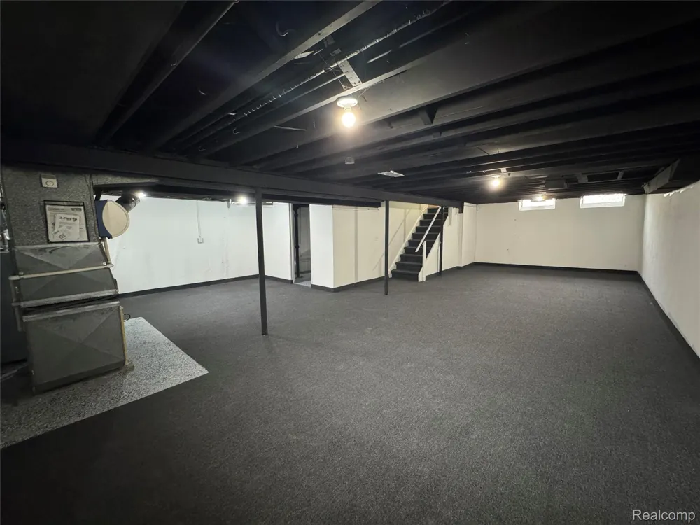 24895 Beck Avenue Eastpointe City, MI 48021