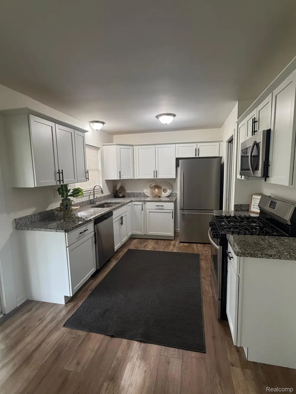 24895 Beck Avenue Eastpointe City, MI 48021