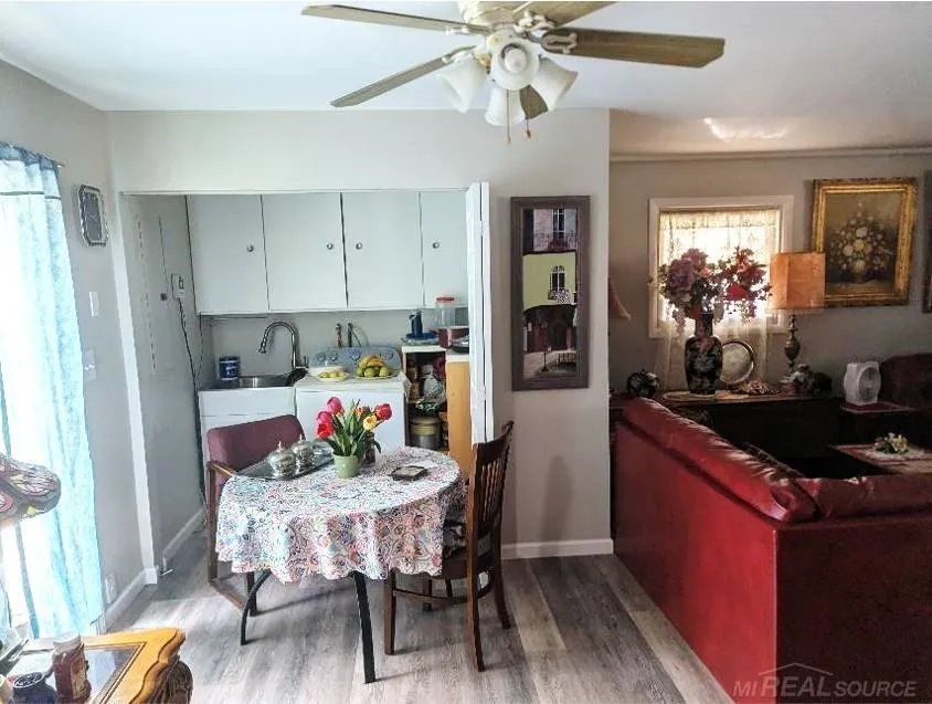 47546 Roland Street Shelby Charter Township, MI 48317