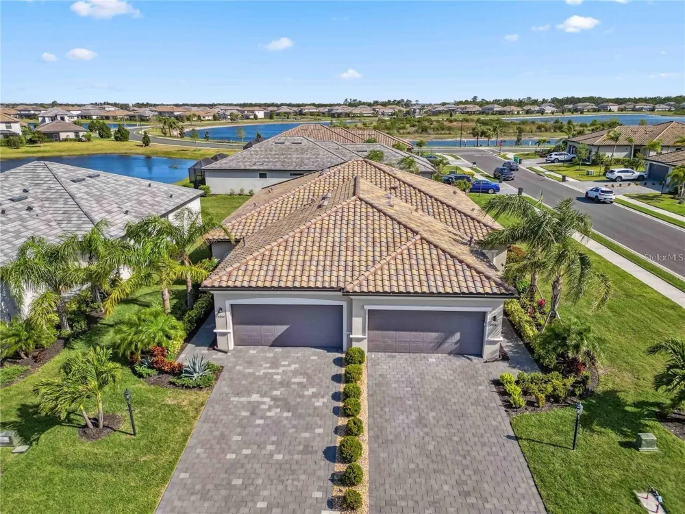 15941 CLEAR SKIES PLACE Bradenton, FL 34211