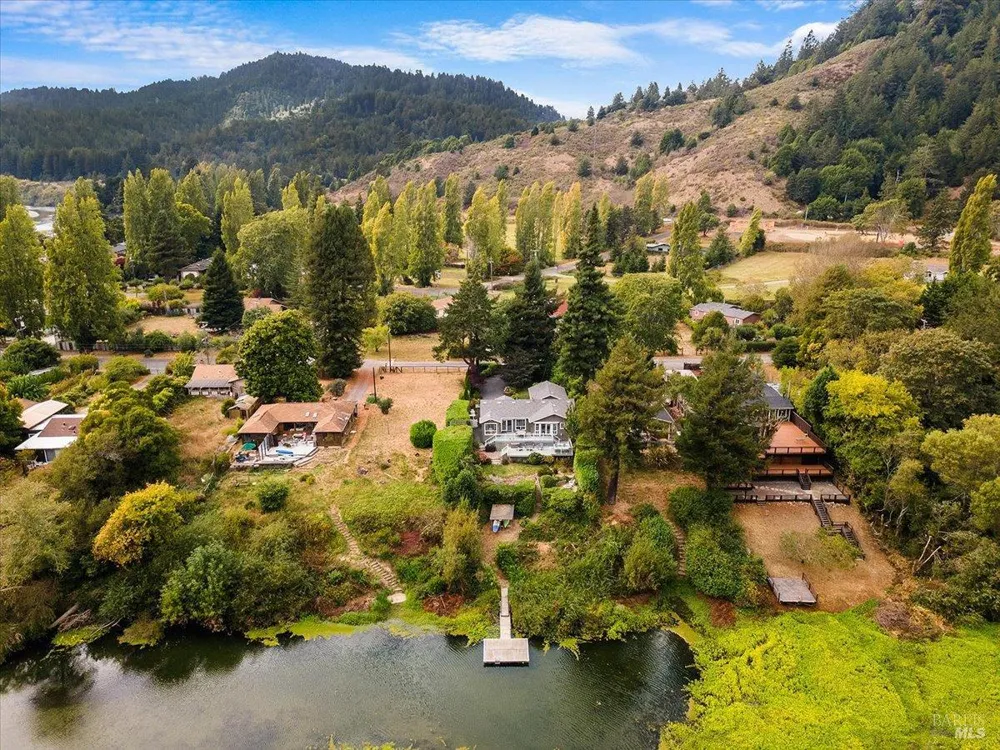 22753 Sylvan Way Monte Rio, CA 95462