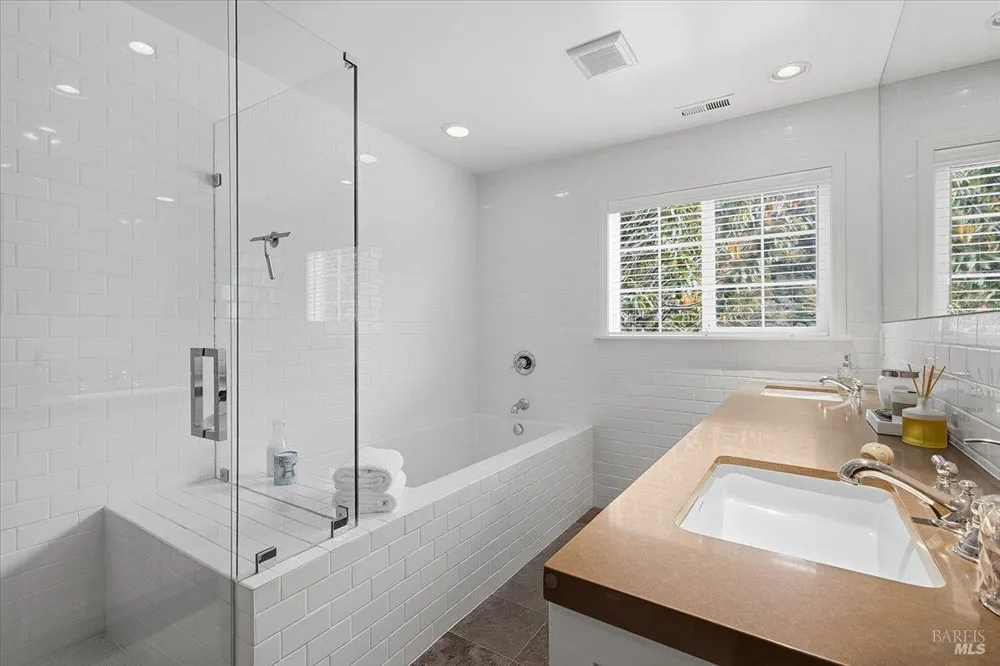 22753 Sylvan Way Monte Rio, CA 95462