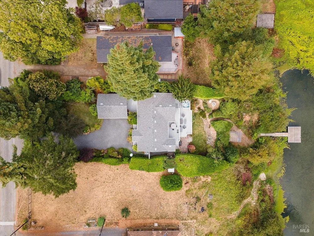 22753 Sylvan Way Monte Rio, CA 95462