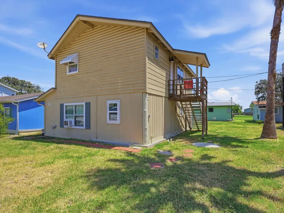 26 Bayberry Circle Rockport, TX 78382