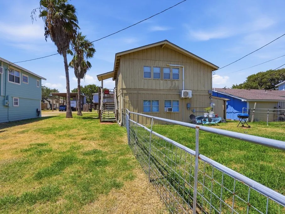 26 Bayberry Circle Rockport, TX 78382