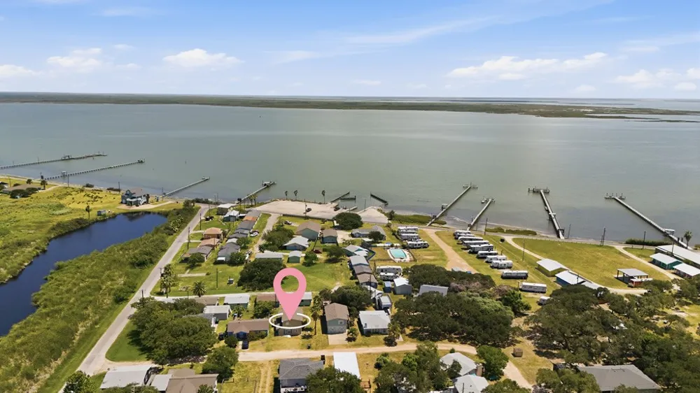 26 Bayberry Circle Rockport, TX 78382