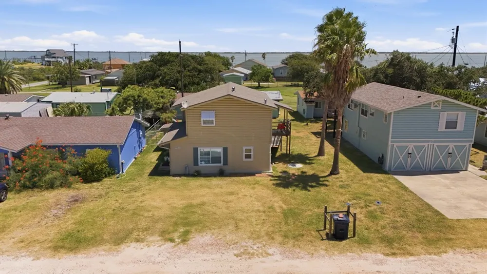 26 Bayberry Circle Rockport, TX 78382
