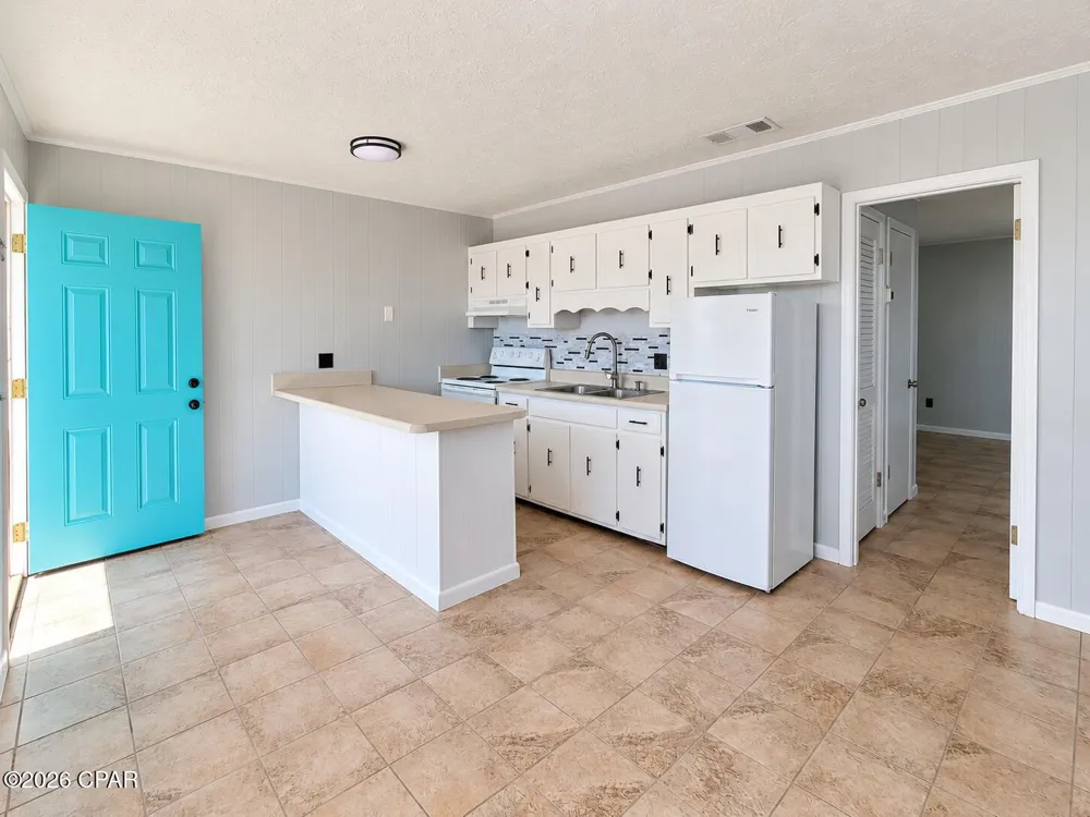 6529 Chipewa Street #F Panama City, FL 32404