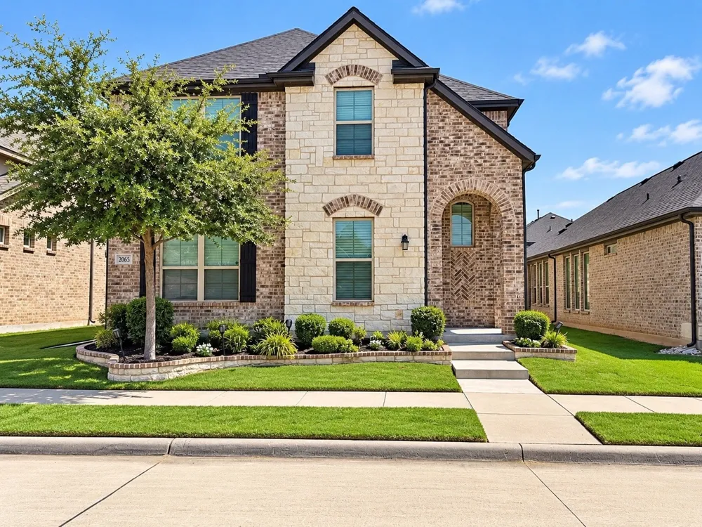 2065 Almassera Drive Little Elm, TX 75068