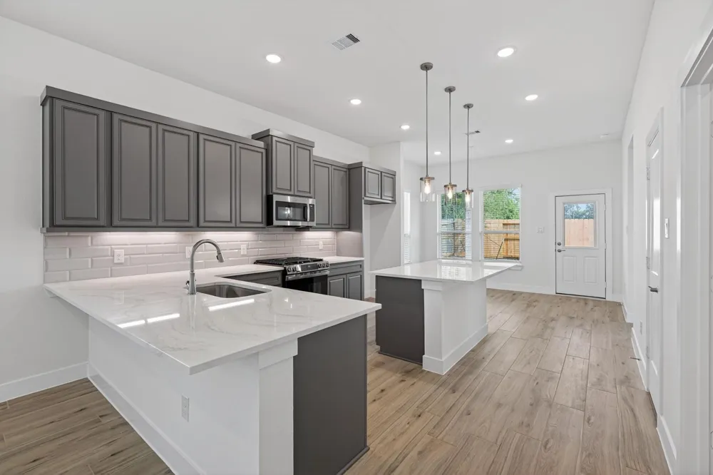 648 Crested Duck Court Willis, TX 77318