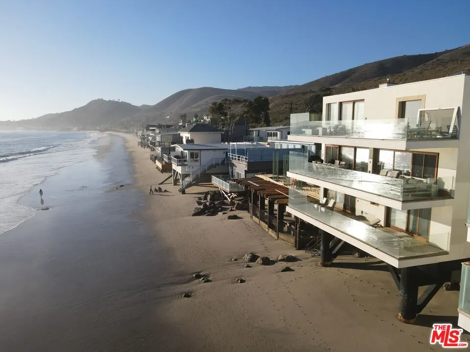25302 Malibu Road Malibu, CA 90265