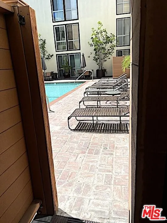 1015 Kings Road #104 West Hollywood, CA 90069