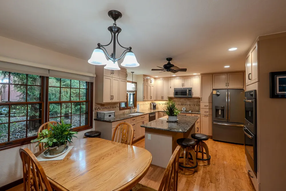 908 Wooded Lane Marshall, MI 49068