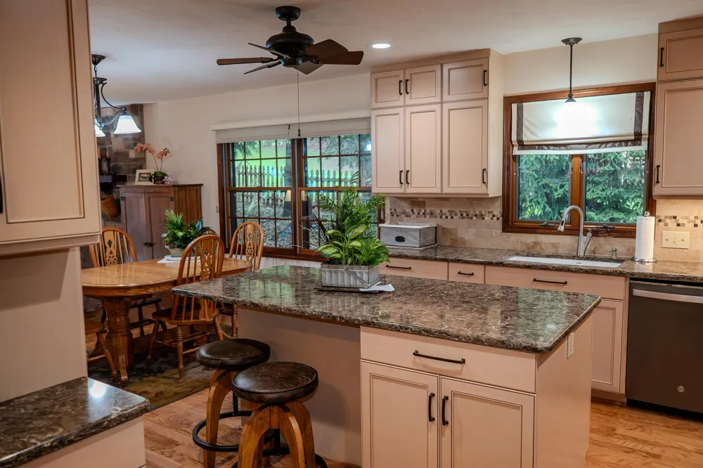 908 Wooded Lane Marshall, MI 49068