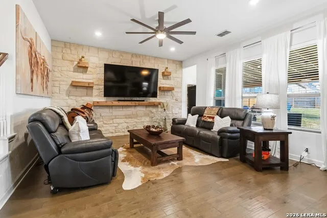 1531 ESSER XING New Braunfels, TX 78132