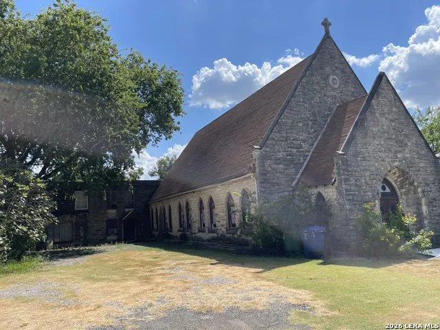 1502 McKinley Ave San Antonio, TX 78210