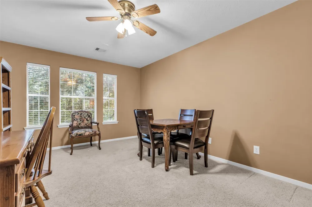 2710 Taos Trail Deer Park, TX 77536