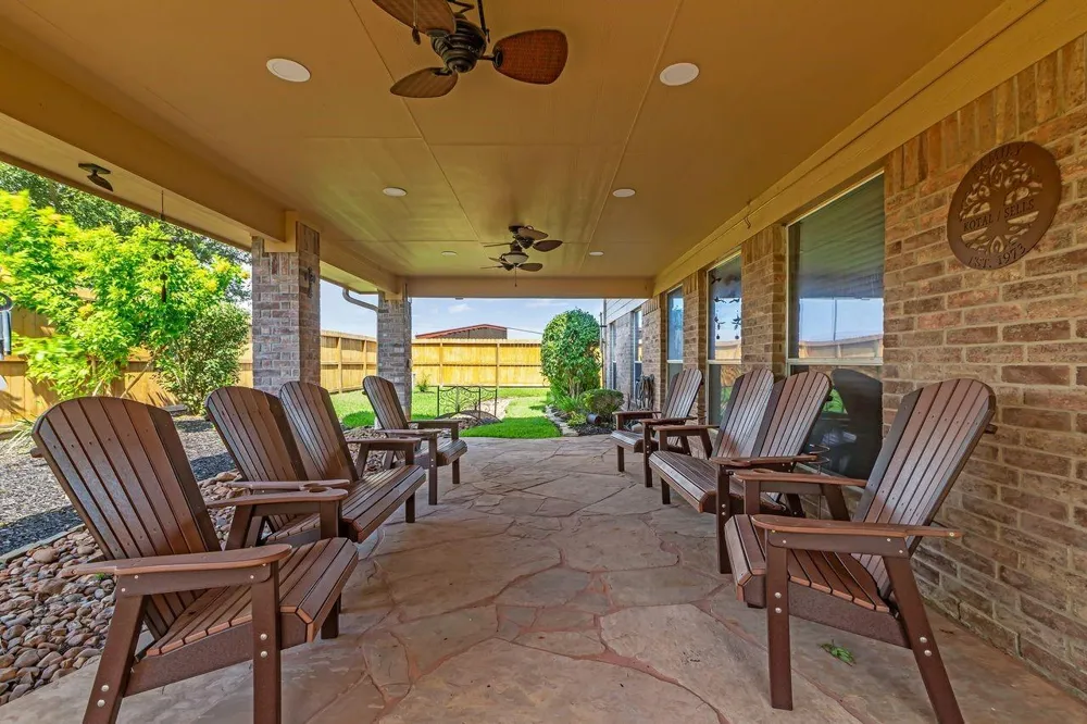 2710 Taos Trail Deer Park, TX 77536