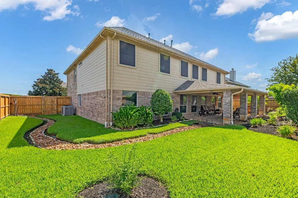 2710 Taos Trail Deer Park, TX 77536