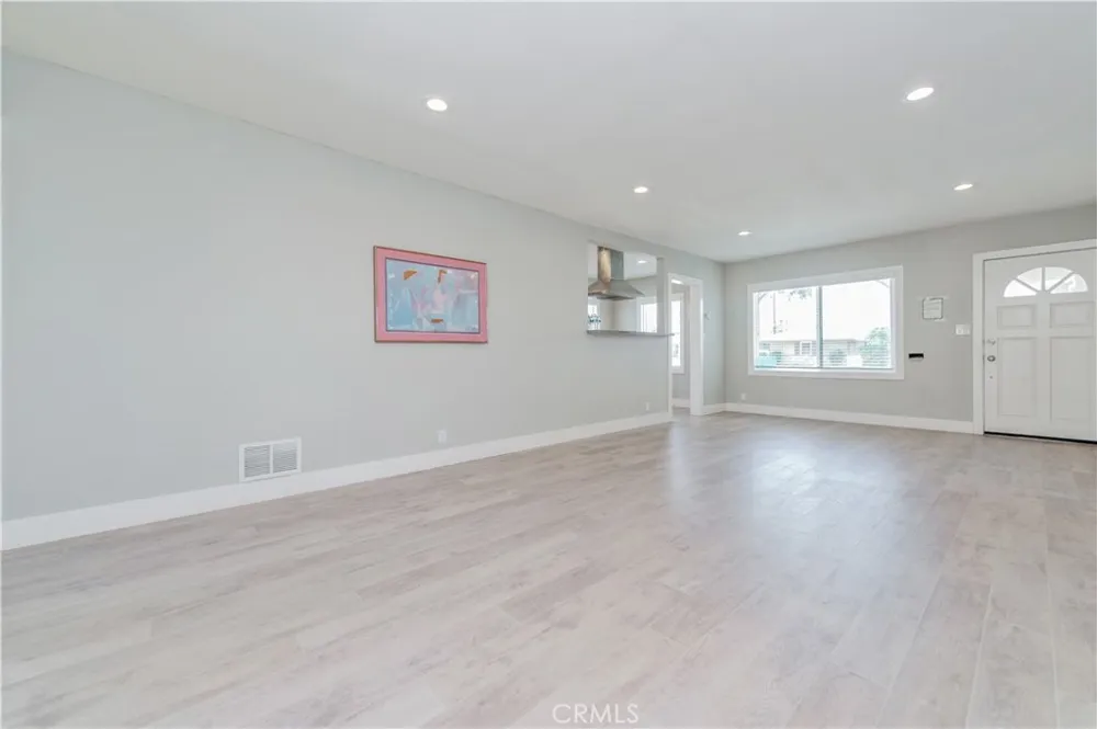 13229 Arcturus Gardena, CA 90249