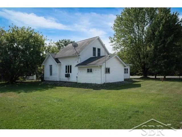 3028 W Saginaw Road Geneva Township, MI 48618