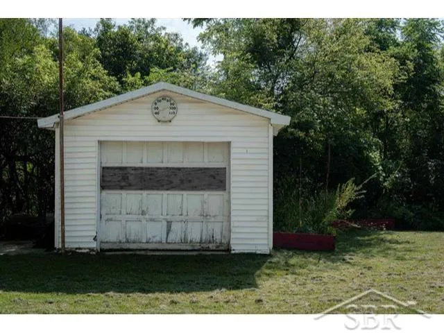 3028 W Saginaw Road Geneva Township, MI 48618