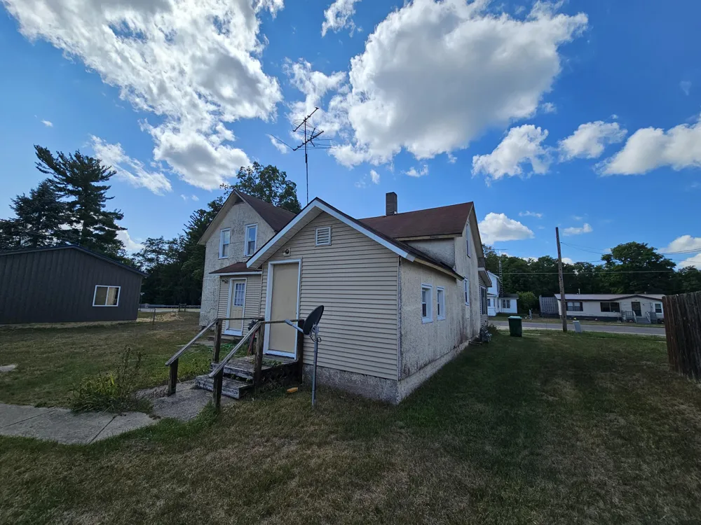 402 Main Street Unknown, MI 49639