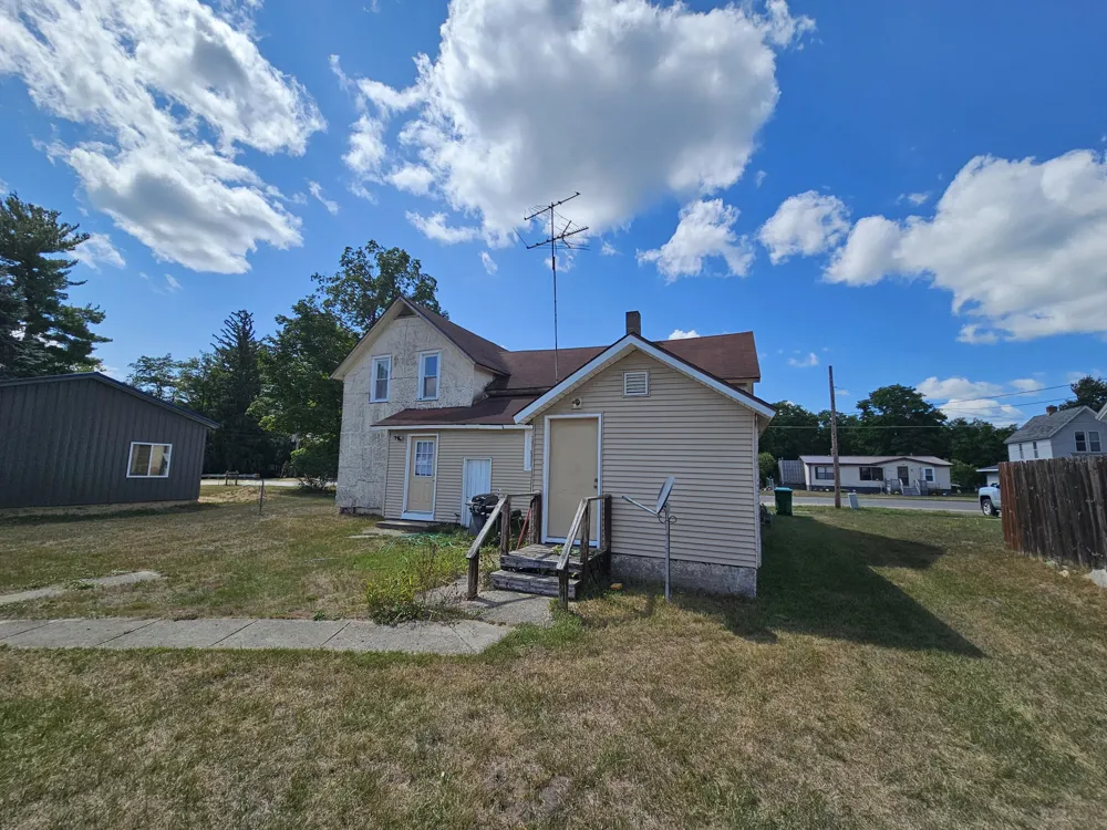 402 Main Street Unknown, MI 49639