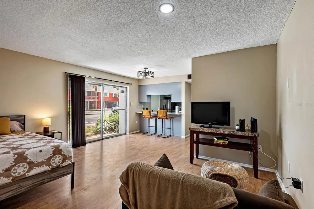 1055 82ND TERRACE #1055A St Petersburg, FL 33702