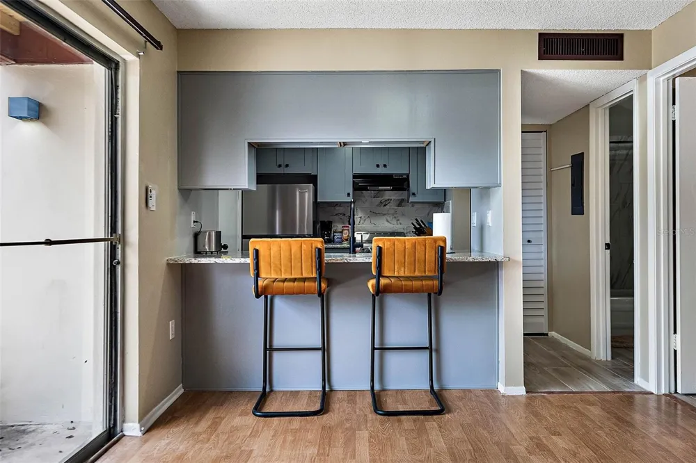 1055 82ND TERRACE #1055A St Petersburg, FL 33702