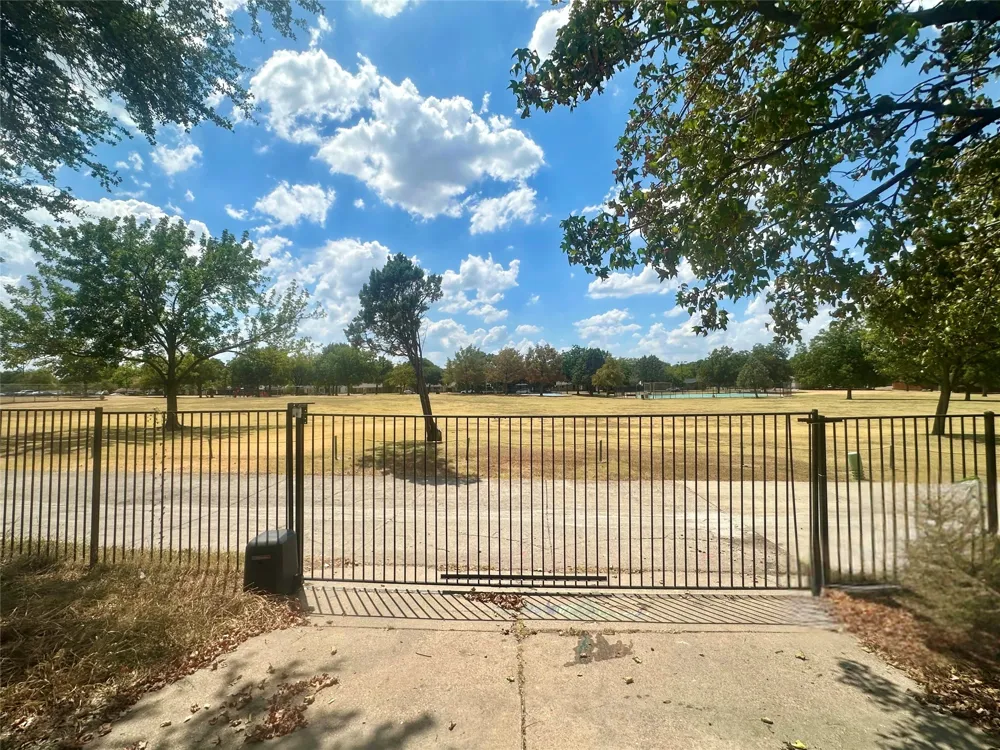 4857 Preston Trail Drive Mesquite, TX 75150