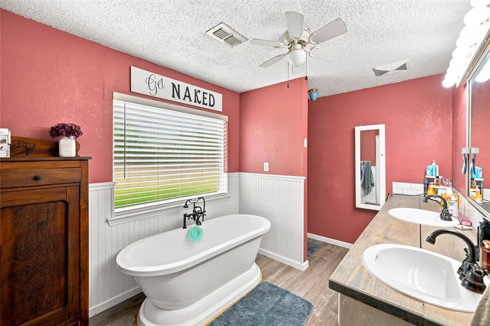 411 W 3rd Street Maypearl, TX 76064