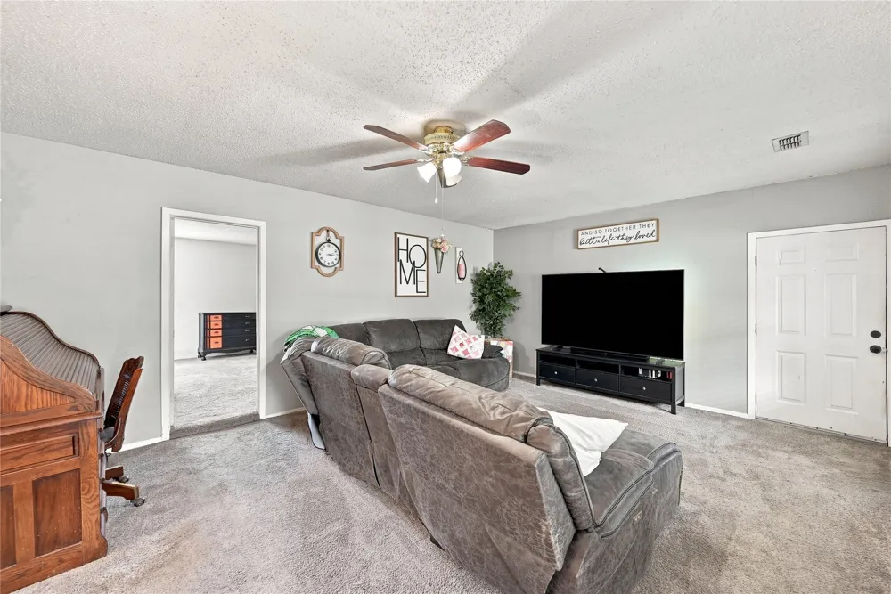 411 W 3rd Street Maypearl, TX 76064
