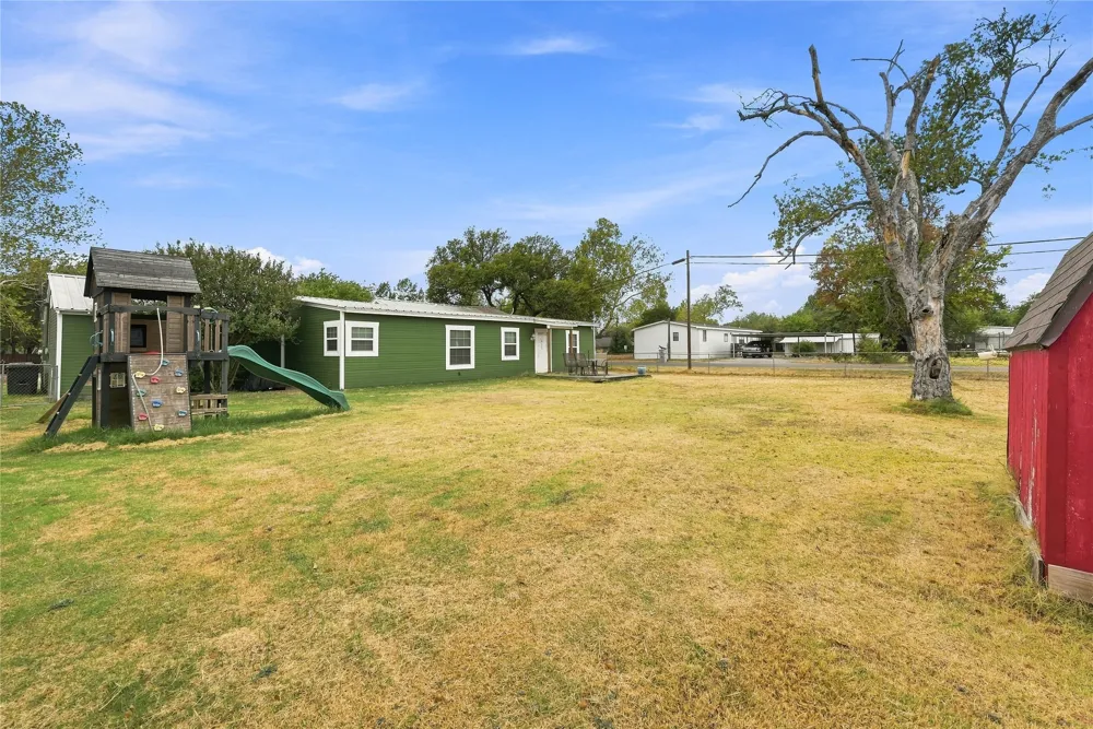 411 W 3rd Street Maypearl, TX 76064