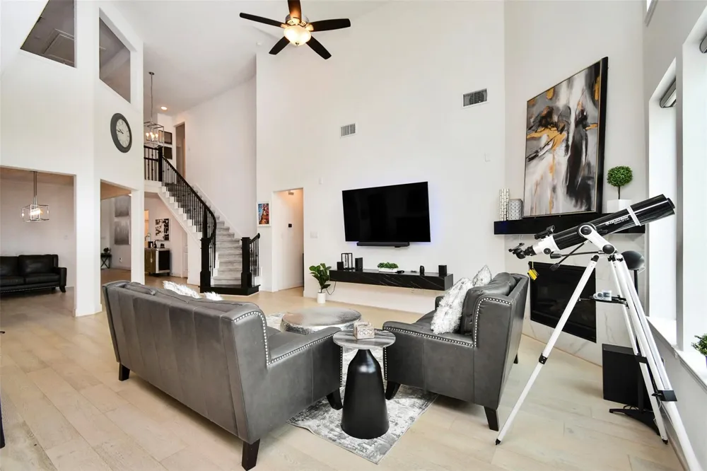 8922 Stanley Oak Drive Missouri City, TX 77459