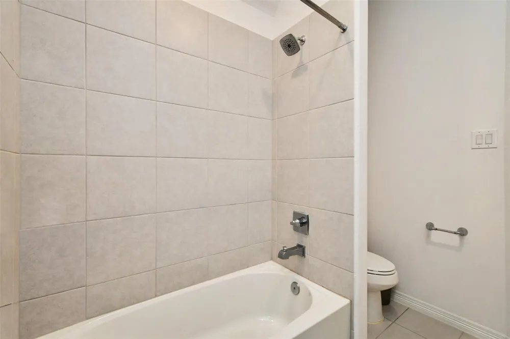 8922 Stanley Oak Drive Missouri City, TX 77459