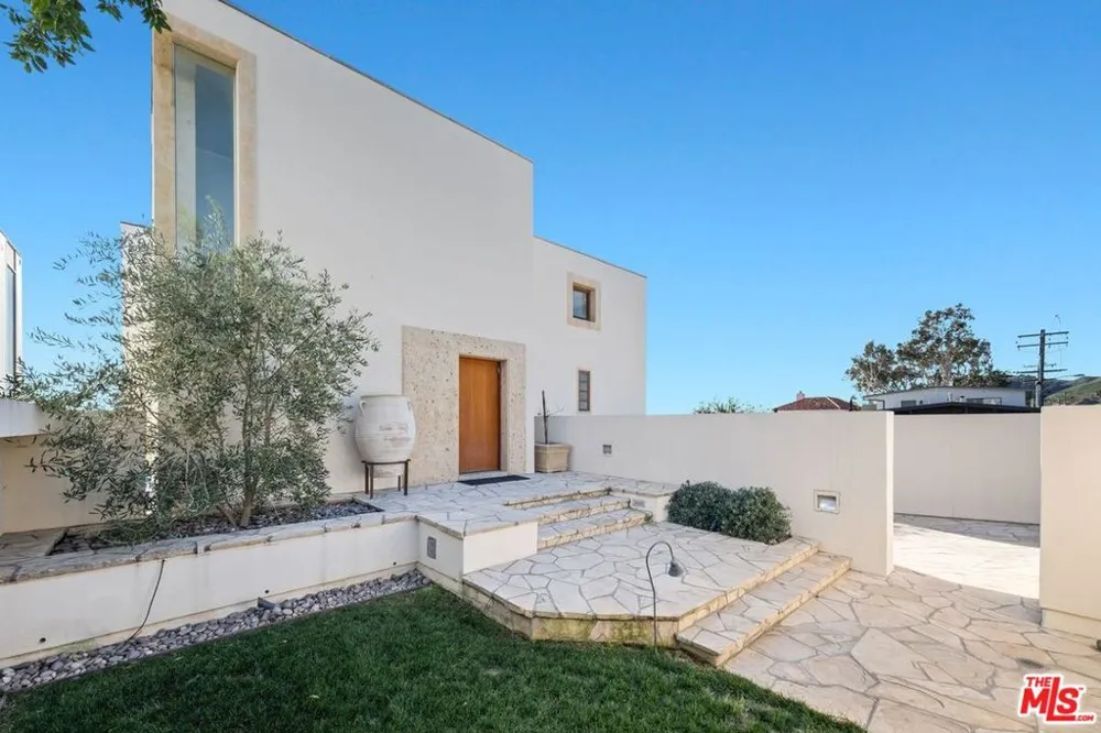 25302 Malibu Road #LSE Malibu, CA 90265