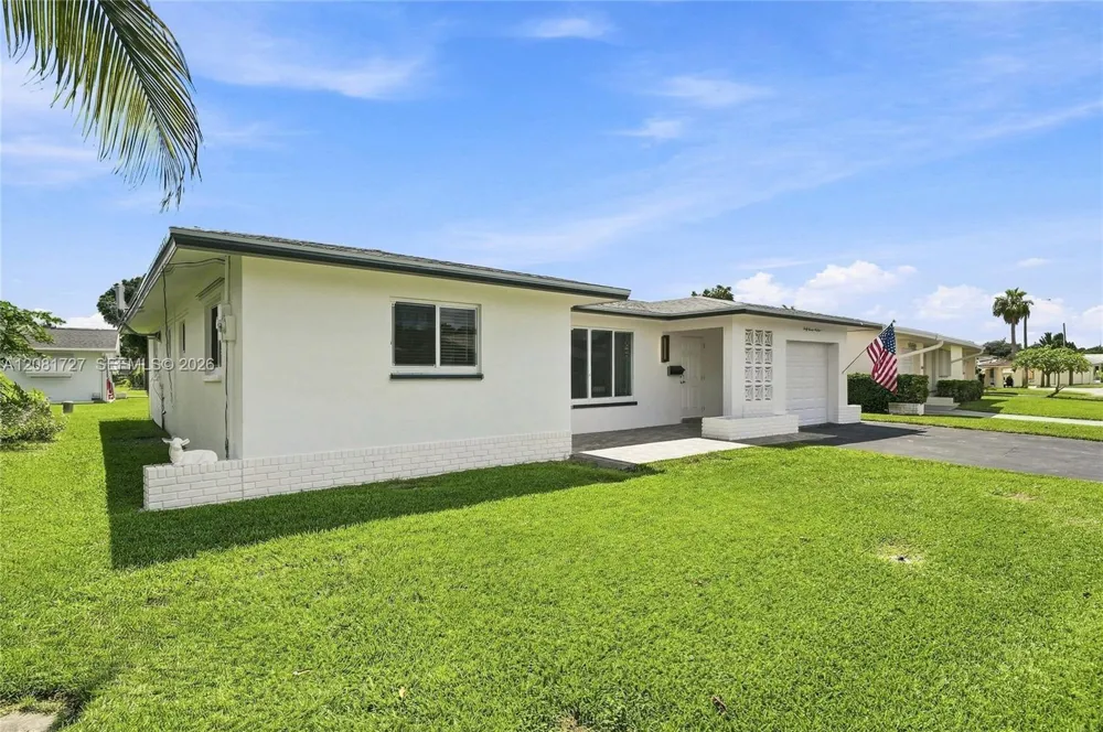 4716 NW 48th Ave Tamarac, FL 33319