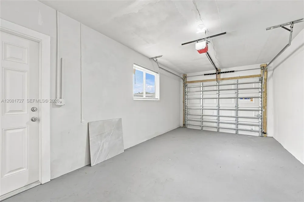 4716 NW 48th Ave Tamarac, FL 33319