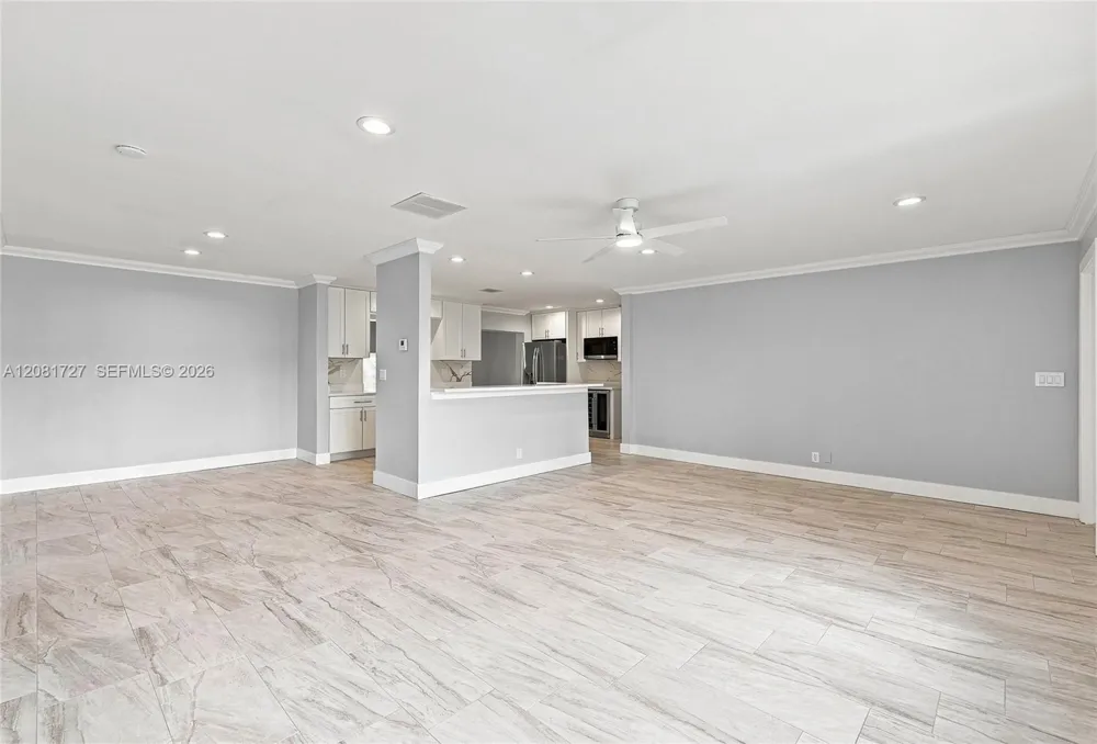 4716 NW 48th Ave Tamarac, FL 33319