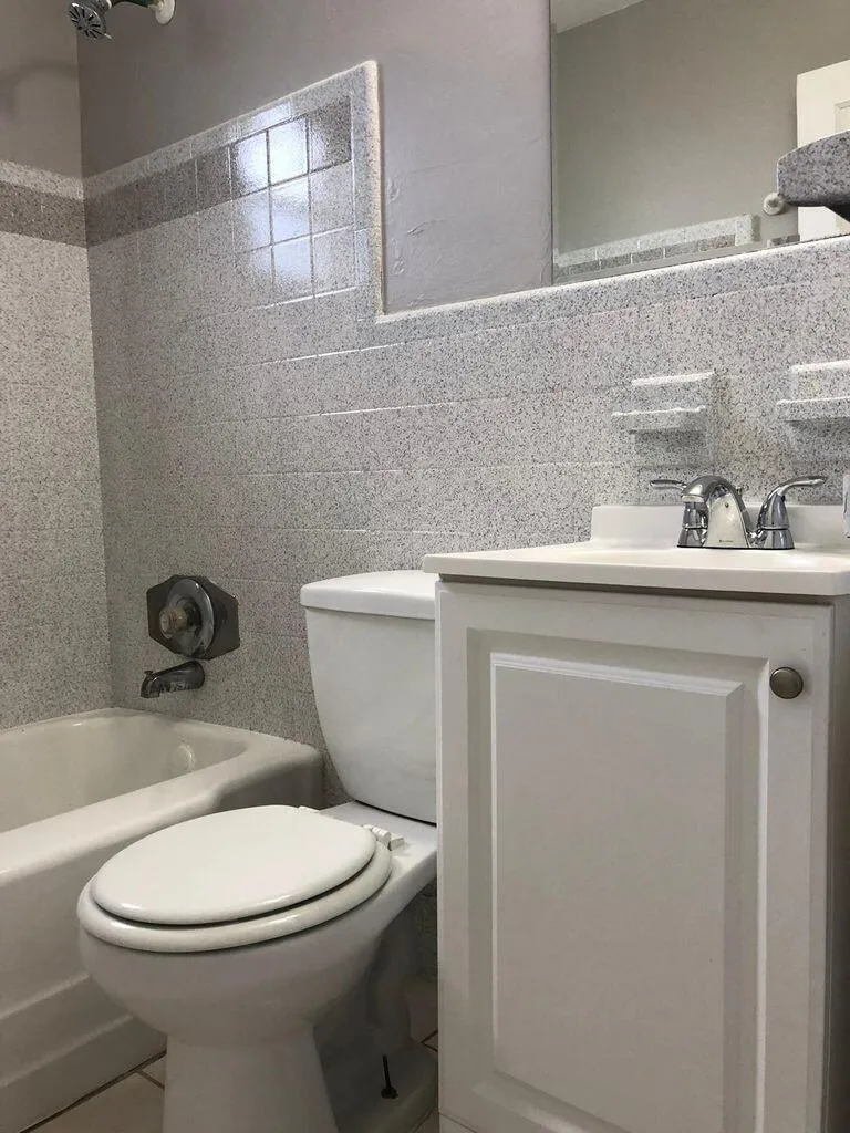 1069 W 30TH STREET #6 Riviera Beach, FL 33404