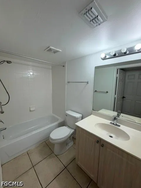 Four Mile Cove Parkway #824 Cape Coral, FL 33990