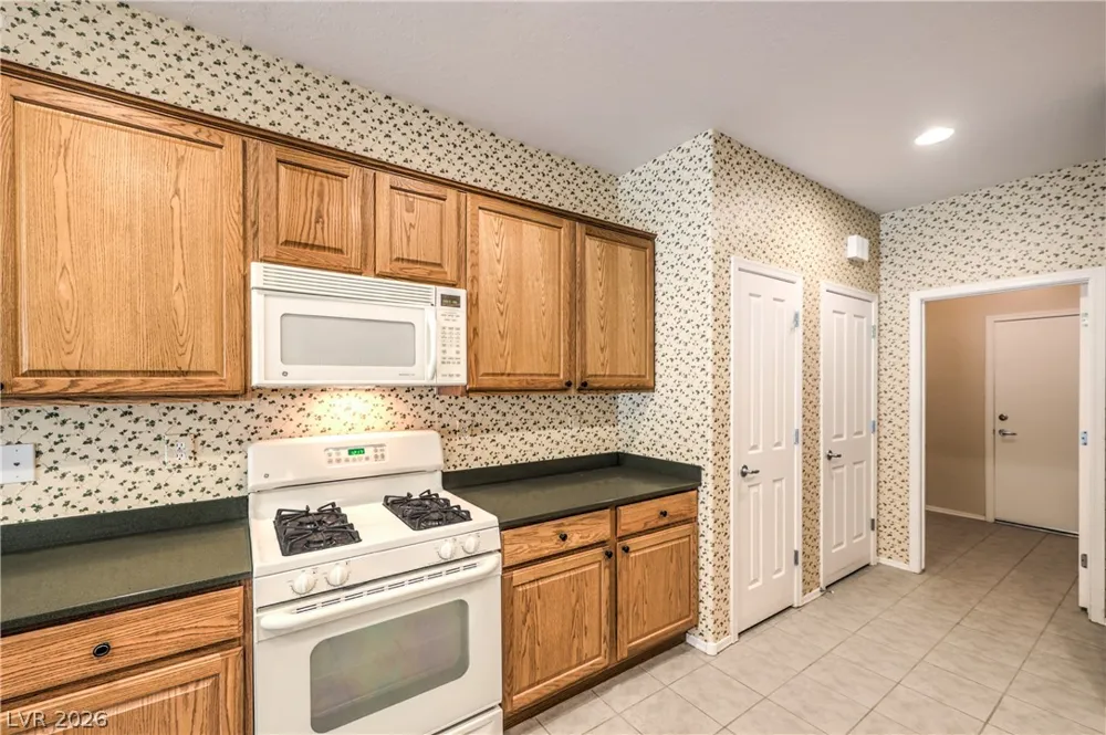 2512 Cosmic Dust Street Henderson, NV 89044