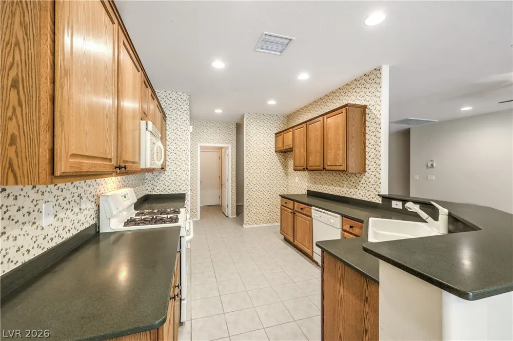 2512 Cosmic Dust Street Henderson, NV 89044