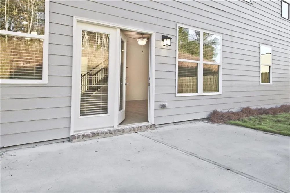 7424 Rocklin Lane Flowery Branch, GA 30542
